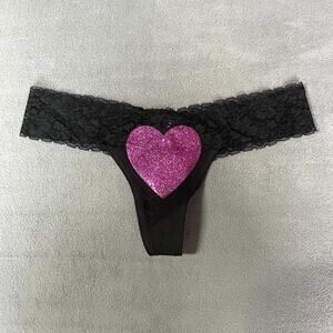 Victoria's Secret PINK 2011 Extra Low Rise Thong Panty Black Heart Lace Waist